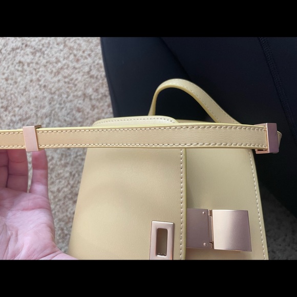 Yellow box bag - Picture 9 of 11